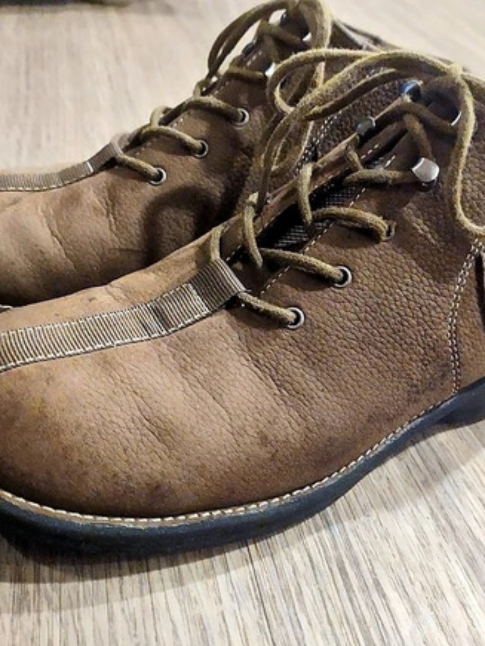 Men's Brown Lace-Up Boots